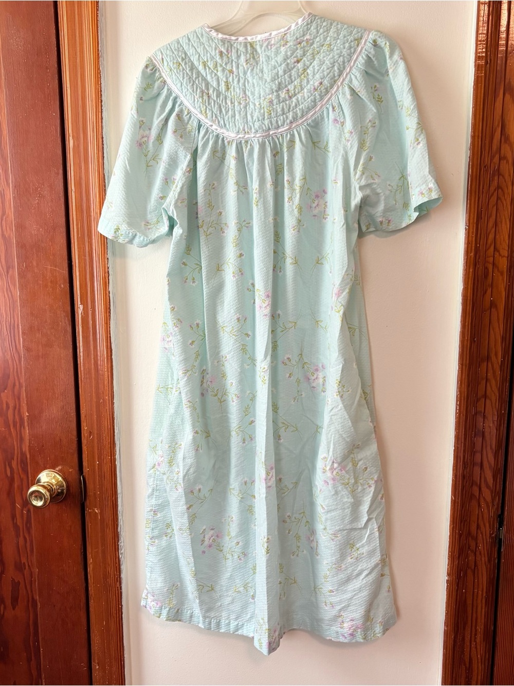 Vintage Morning Glory Mint Floral Button-Front House Coat - Picture 7 of 7